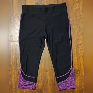 Xersion Fitted Capri Yoga Pants Fitted  Size Large Good Condition